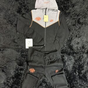 CHANDAL NIKE TECH X SYNA