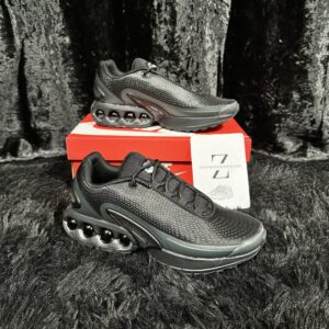 NIKE DN BLACK
